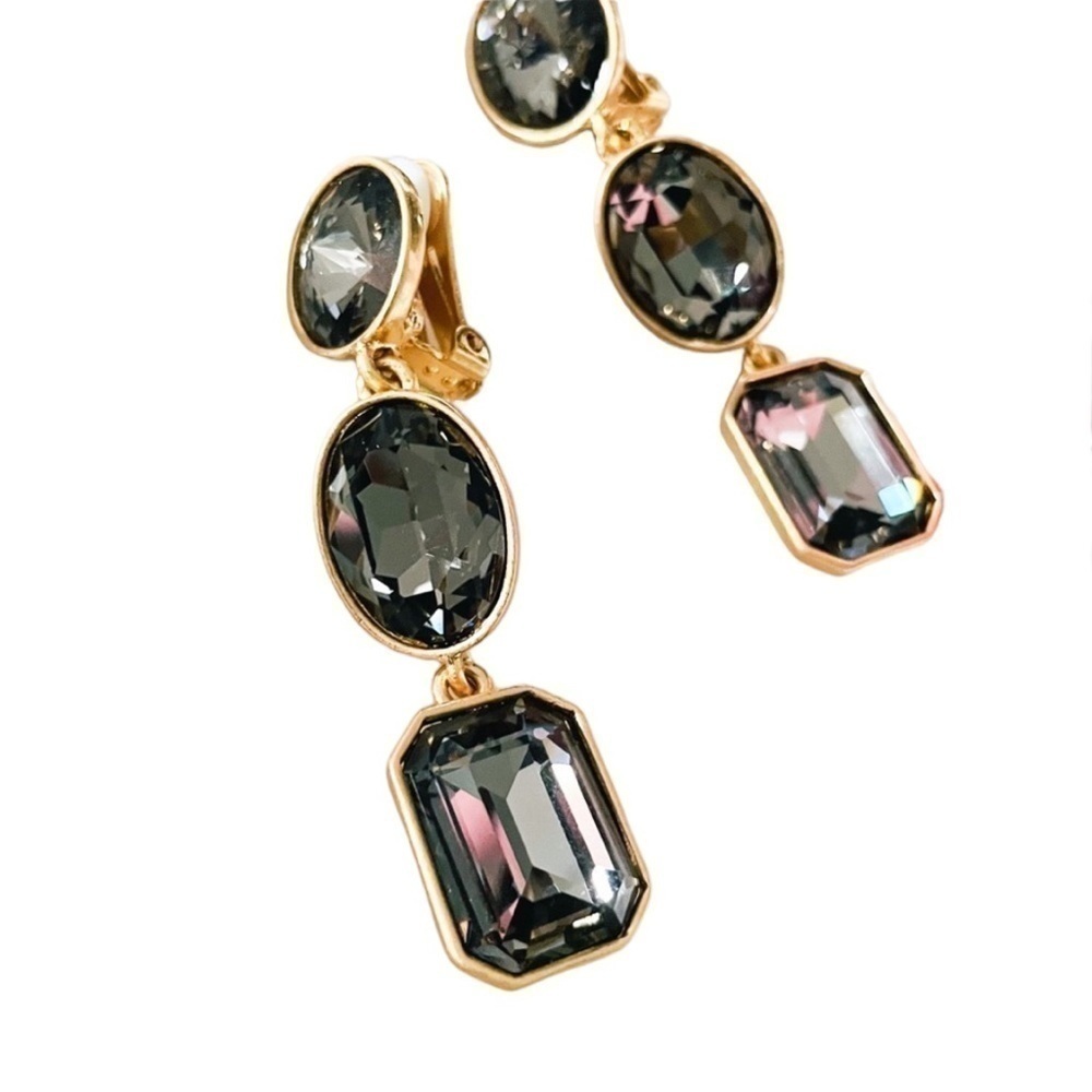 OSCAR de la Renta Crystal Baroque Geometry Ear Clip Earrings Black - Picture 4 of 5